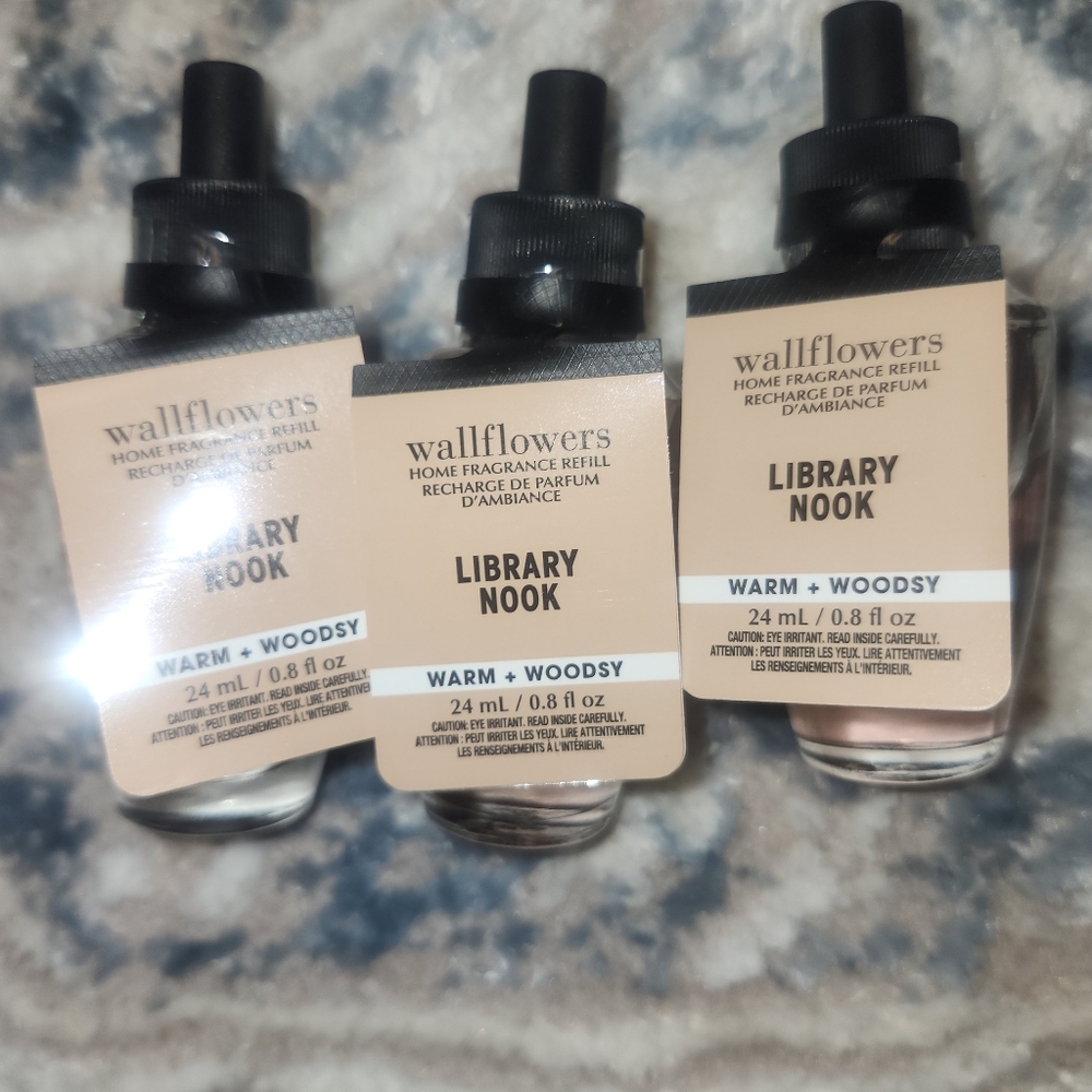 BATH AND BODY WORKS Wallflower Library Nook Fragrance Refill -set of 3